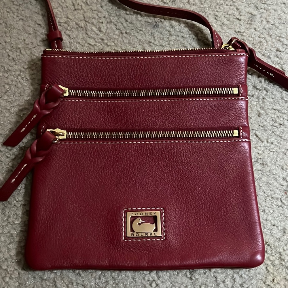 BRAND NEW Maroon/Burgundy Dooney and Bourke Crossbody purse!